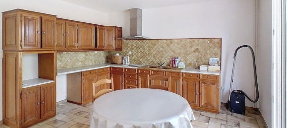 4 bedrooms House in Cinqueux, France No. 241864 7