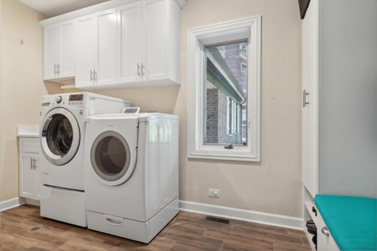 4 bedrooms House in Winnetka, USA No. 406450