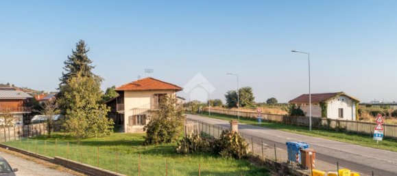 6 rooms House in Costigliole Saluzzo, Italy No. 21828 25