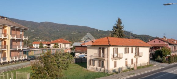 6 rooms House in Costigliole Saluzzo, Italy No. 21828 3