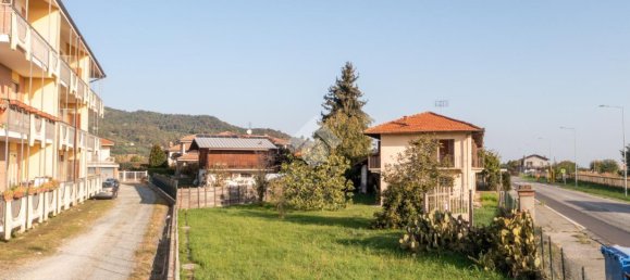 6 rooms House in Costigliole Saluzzo, Italy No. 21828 24