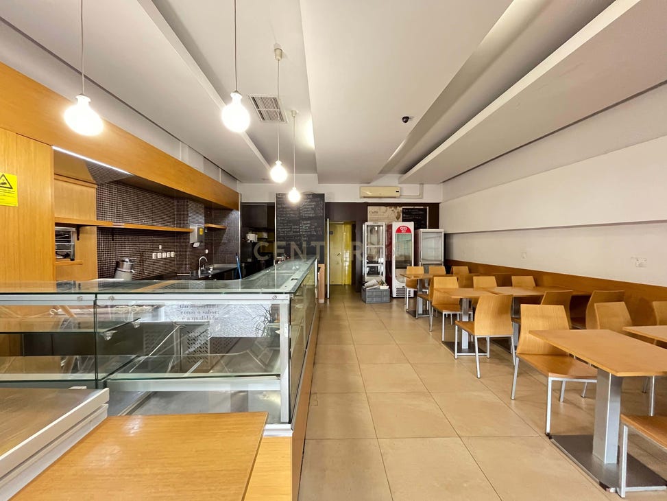 80m² Commercial property in Lisbon, Portugal No. 265332