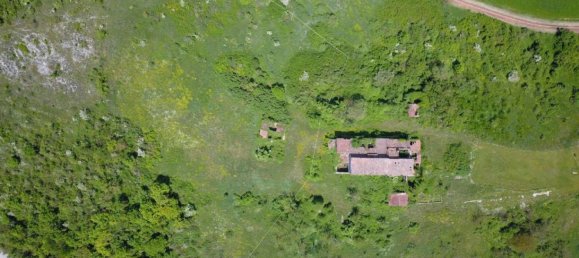 2000m² Commercial property in Rieti, Italy No. 294479 2