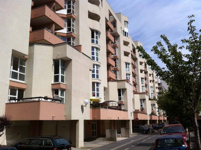 1 bedroom Apartment in Evry, France No. 182875