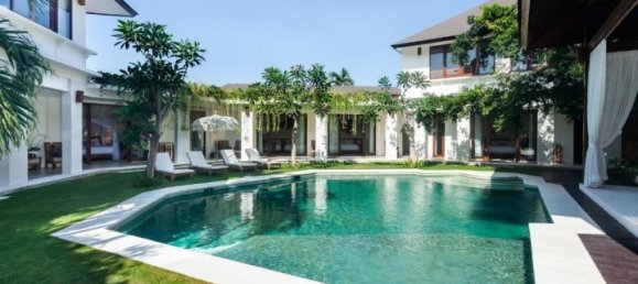 Villa de 6 dormitorios en Seminyak, Indonesia No. 3433 2
