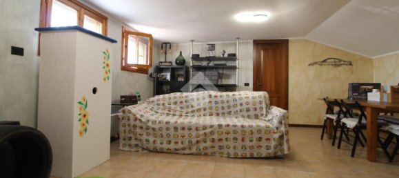 3 Schlafzimmer Doppelhaus in Cadelbosco di Sopra, Italy, Nr. 356129 32