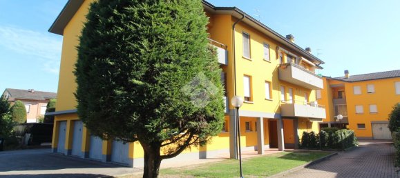 3 Schlafzimmer Doppelhaus in Cadelbosco di Sopra, Italy, Nr. 356129 2