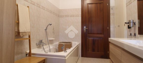 3 Schlafzimmer Doppelhaus in Cadelbosco di Sopra, Italy, Nr. 356129 30