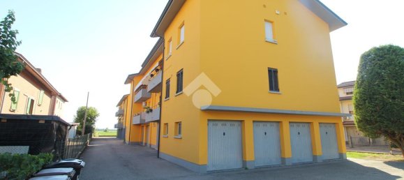 3 Schlafzimmer Doppelhaus in Cadelbosco di Sopra, Italy, Nr. 356129 40