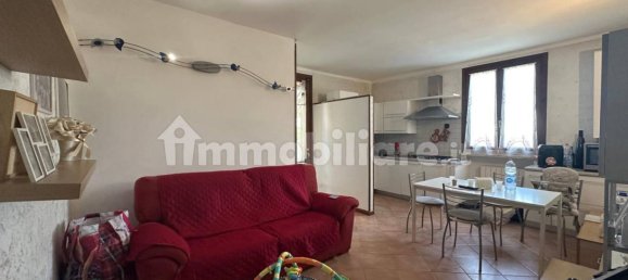 2 bedrooms Apartment in Mantua, Italy No. 250761 3