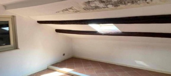 3 rooms Apartment in Ferrara, Italy No. 19596 5