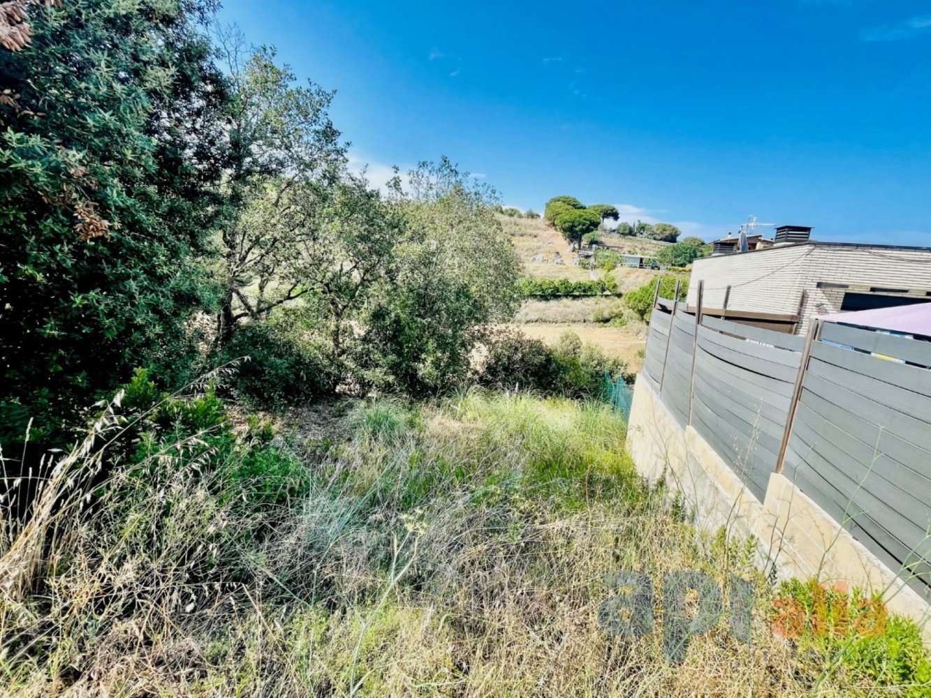  قطعة أرض في Blanes, Spain 403متر مربع رقم 250481