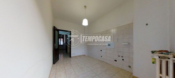 2 rooms Apartment in Turin, Italy No. 148963 5