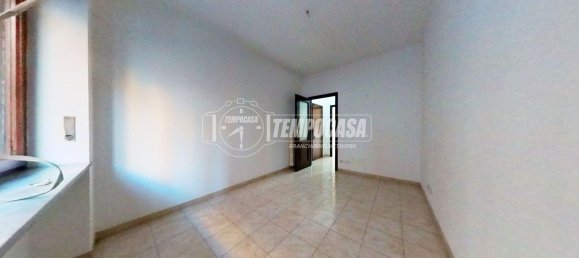 2 rooms Apartment in Turin, Italy No. 148963 15