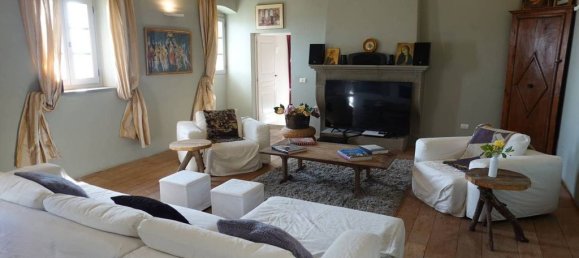 Villa de 3 dormitorios en Castelfranco Piandiscò, Italy No. 337281 3