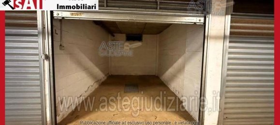 5 bedrooms Apartment in Rome, Italy No. 334121 3