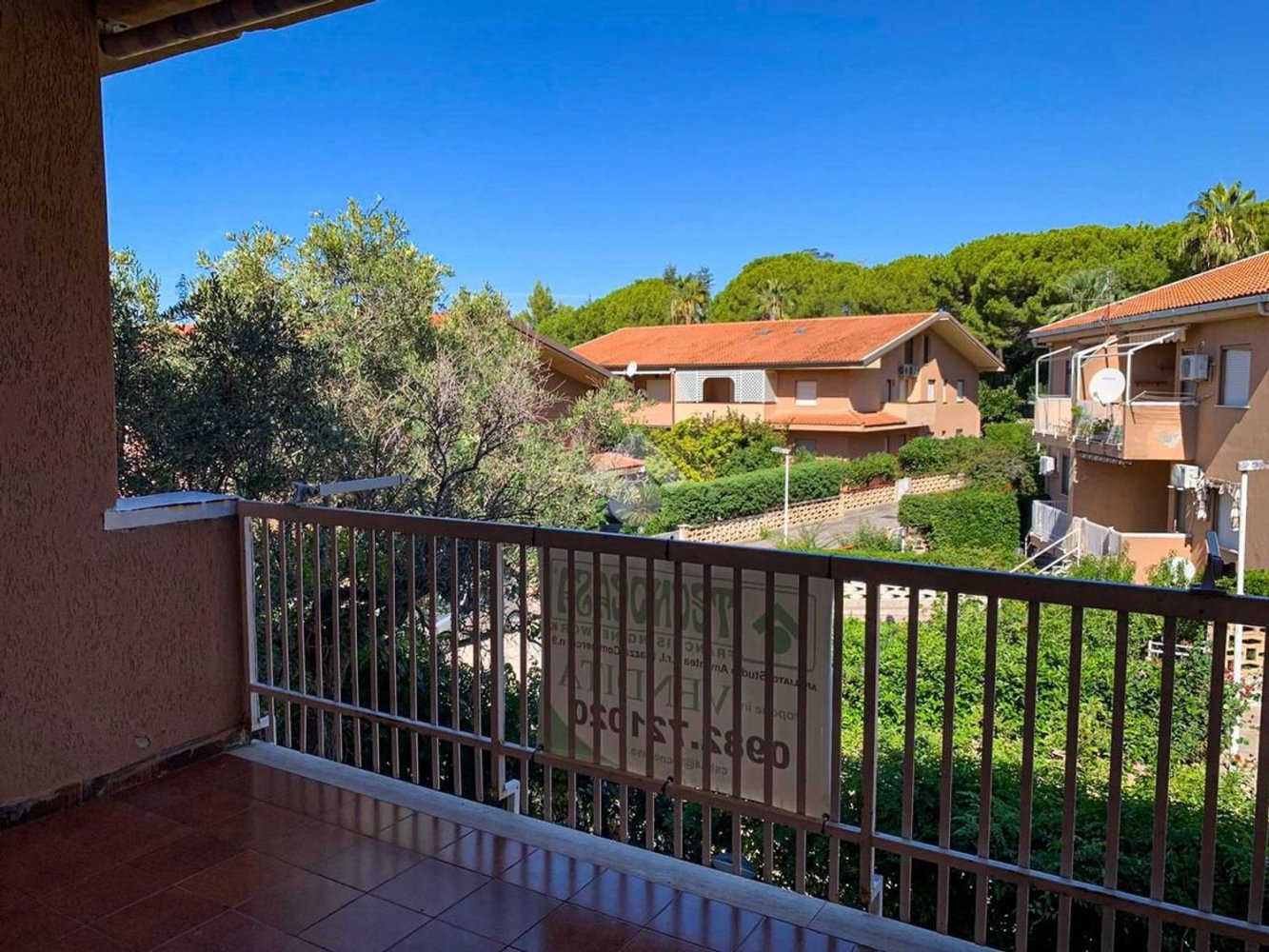 3 rooms Apartment in Falconara Albanese, Italy No. 223010