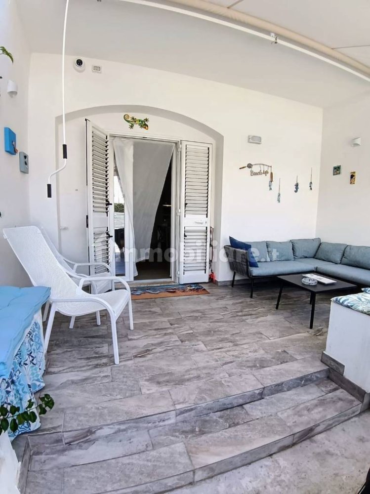 4 bedrooms House in Gallipoli, Italy No. 282878