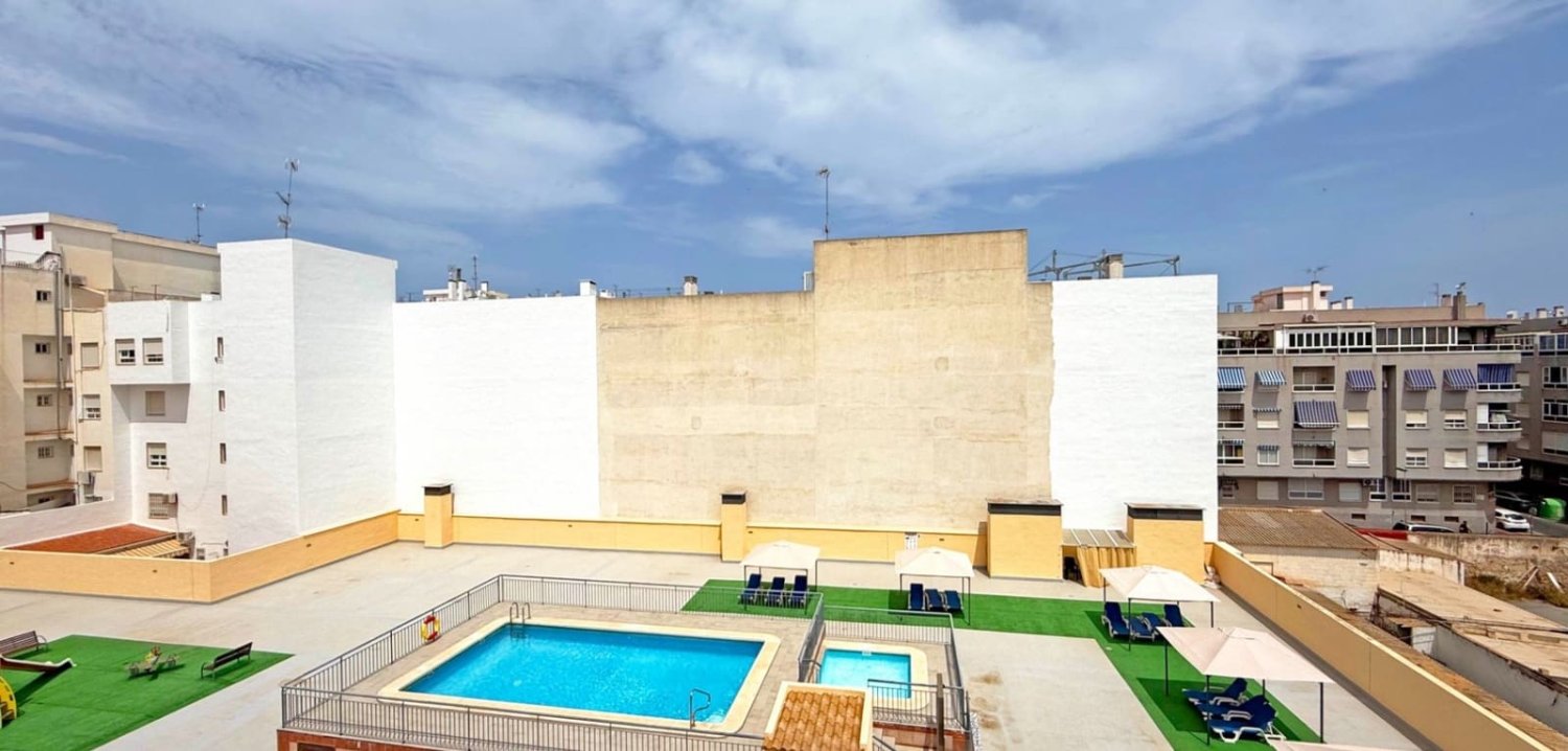 3 bedrooms Apartment in Torrevieja, Spain No. 263989