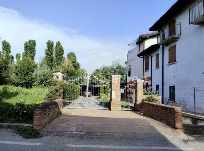 Casa T2 em Borgo San Giacomo, Italy N.º 292015