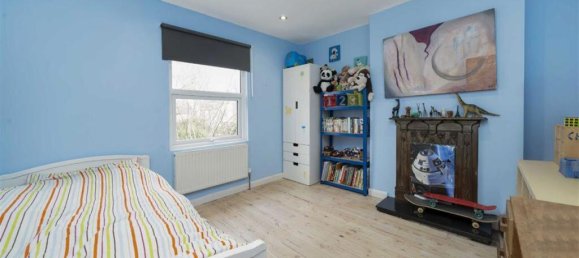 4 bedrooms House in Cricklewood, United Kingdom No. 5701 15