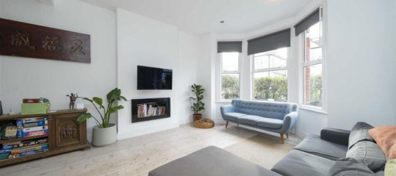 4 bedrooms House in Cricklewood, United Kingdom No. 5701 10