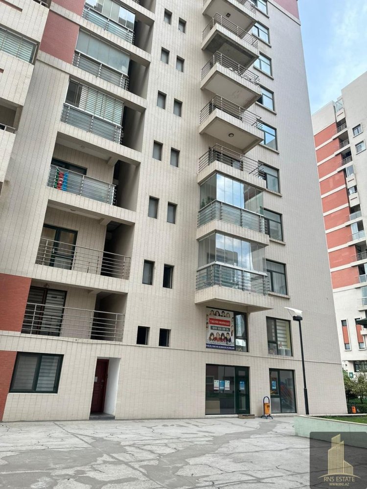 4 bedrooms Apartment in Yasamal, Azerbaijan No. 1767