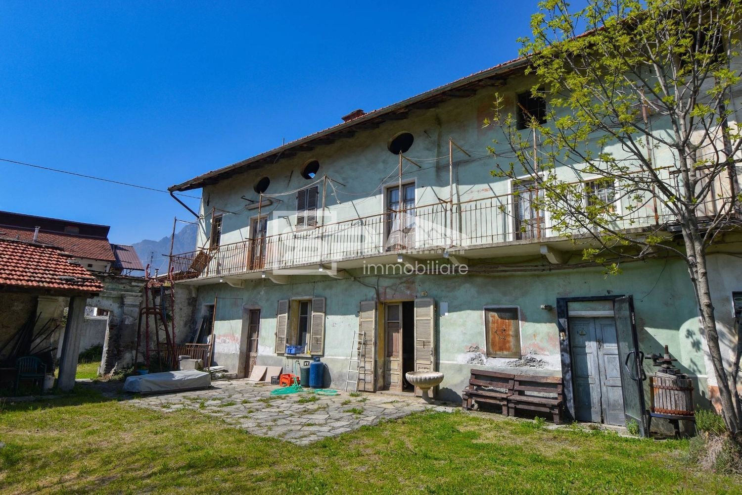 6 bedrooms House in Bruzolo, Italy No. 364042