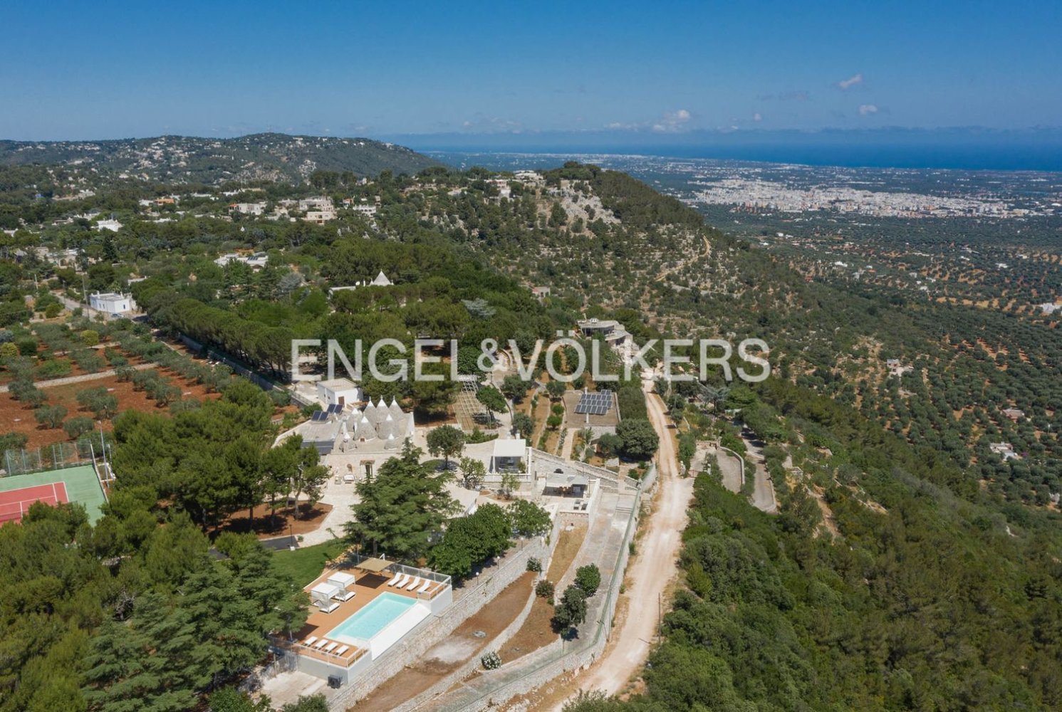 16 bedrooms Villa in Fasano, Italy No. 131947