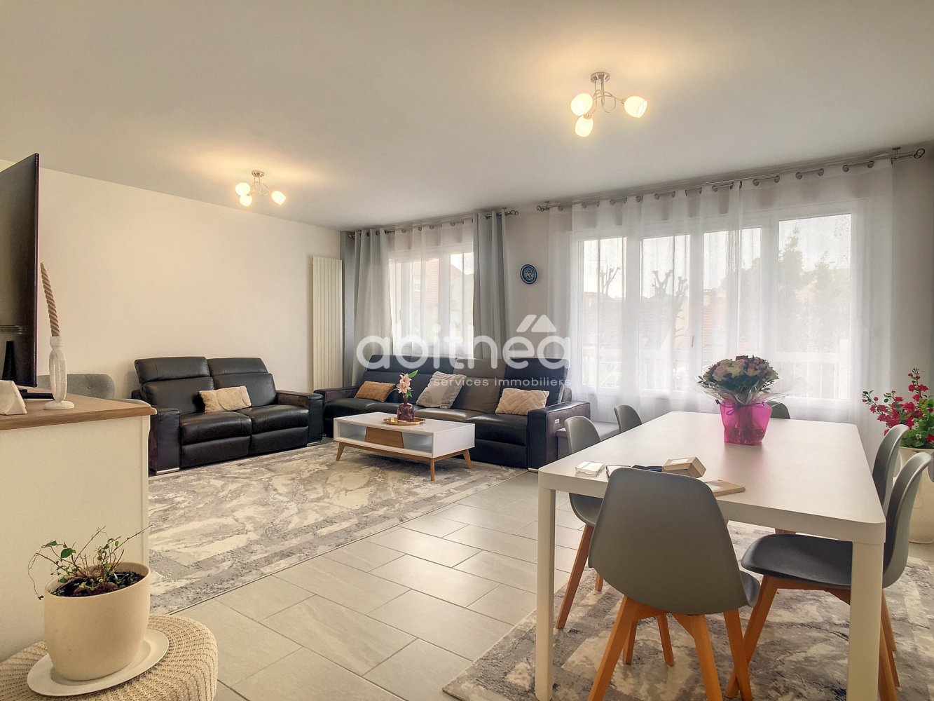 Apartamento de 2 dormitorios en Choisy-le-Roi, France No. 184393