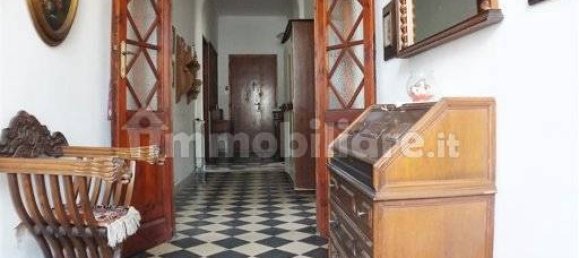 4 bedrooms Apartment in Carrara, Italy No. 263764 15