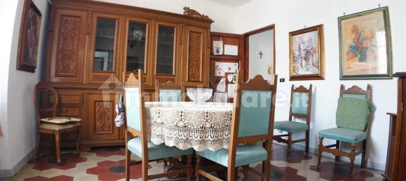 4 bedrooms Apartment in Carrara, Italy No. 263764 4