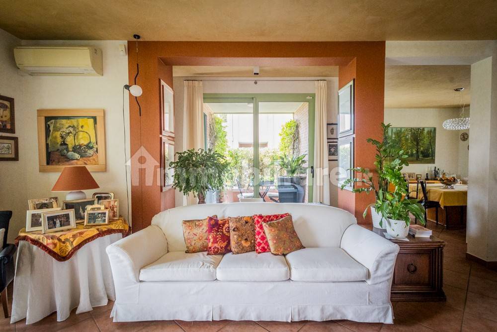 4 bedrooms Penthouse in Parma, Italy No. 124532