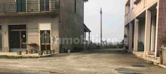 1 room Commercial property in Arezzo, Italy No. 331232 7