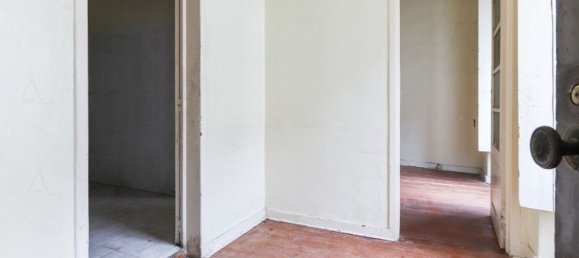 236m² Building in Lisbon, Portugal No. 131116 5