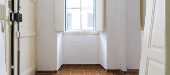 236m² Building in Lisbon, Portugal No. 131116 29