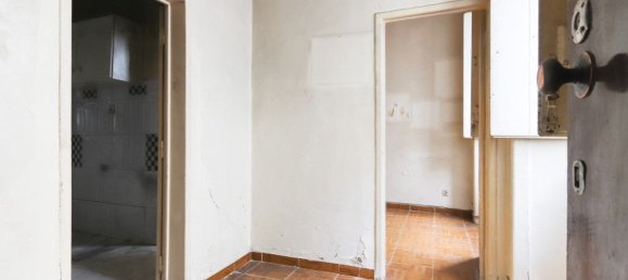 236m² Building in Lisbon, Portugal No. 131116 22