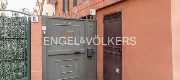 Studio in Rome, Italy No. 139857 14