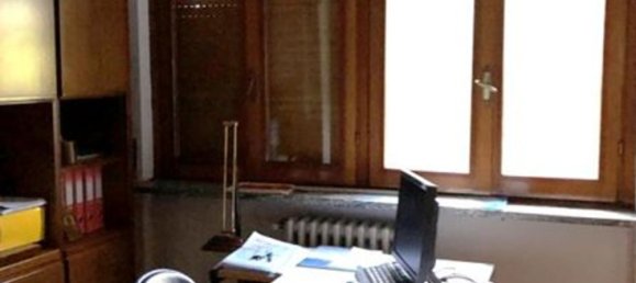 Villa de 6 habitaciónes en Magenta, Italy No. 5588 14