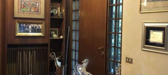 Villa de 6 habitaciónes en Magenta, Italy No. 5588 5