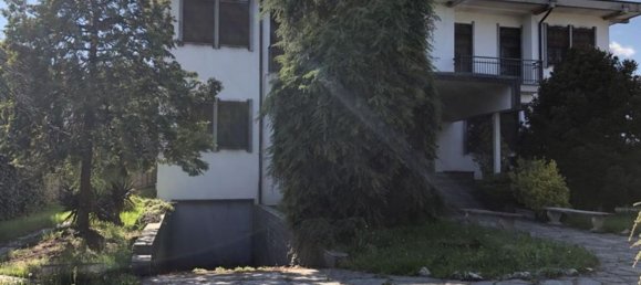 Villa de 6 habitaciónes en Magenta, Italy No. 5588 11