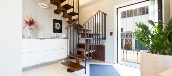 8 Schlafzimmer Wohnung in Genoa, Italy, Nr. 379597 18