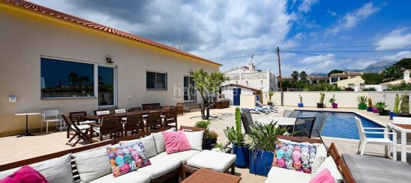 Villa de 4 dormitorios en Alicante, Spain No. 142040 5