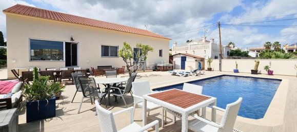 Villa de 4 dormitorios en Alicante, Spain No. 142040 35