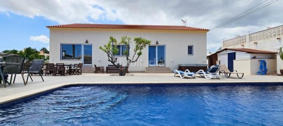 Villa de 4 dormitorios en Alicante, Spain No. 142040 40