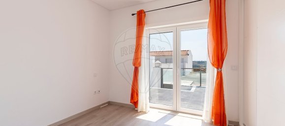 3 Schlafzimmer Haus in Ribamar, Portugal, Nr. 245186 18