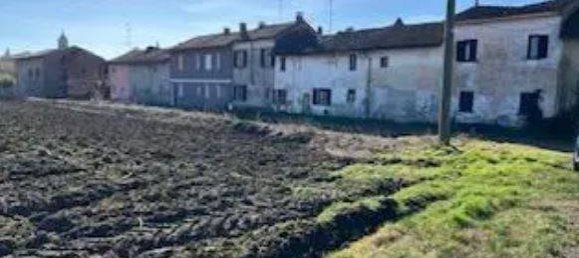 2 Schlafzimmer Haus in Langosco, Italy, Nr. 185275 2