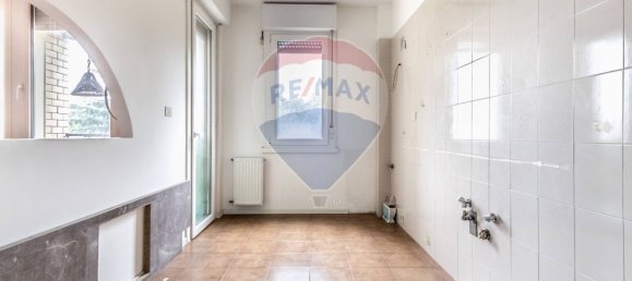 Квартира с 3 спальнями в Рим, Италия № 58240 13