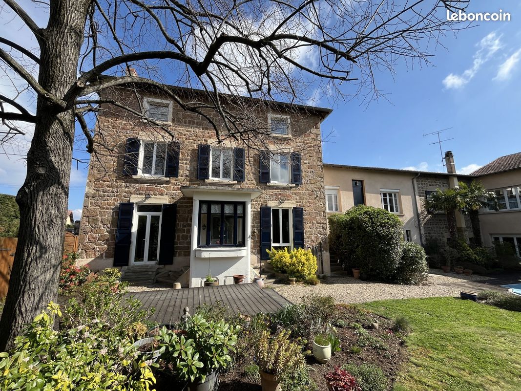 8 Schlafzimmer Haus in Saint-Etienne-des-Oullieres, France, Nr. 271839