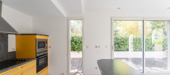 2 bedrooms Apartment in Marseille, France No. 322574 4